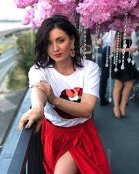 Оля цибульская — дівчинка | #vqmusic 03:50. Olga Cibulskaya Vpervye Pokazala Lico Muzha Foto
