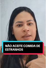 Nunca aceite comida de estranhos: saiba o porquê!