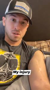 Paulie Lewis (@paulieepaull) • Instagram photos and videos