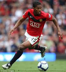 This is the overview of the performance data of querétaro fc player antonio valencia, sorted by clubs. Antonio Valencia Doesn T Wear The Iconic No 7 Shirt But He Has Filled Cristiano Ronaldo S Boots Brilliantly Daily Mail Online