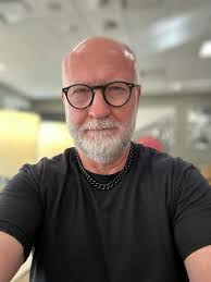 Atlanta GA, now that's the way to finish a successful tour! Thanks so much  for coming to The EARL. Thanks to all the support artists over the past two  and a half