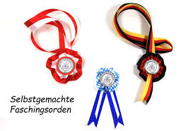 Kostenlose anleitungen, ideen und vorlagen zum basteln für kinder. Kostenlose Anleitung Orden Selber Basteln Helau Und Alaaf Der Namensbaender De Kreativ Blog