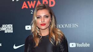 All images are copyrighted to their respective owners. Sophia Thomalla Hat Kein Problem Mit Der Bezeichnung Spielerfrau Stern De