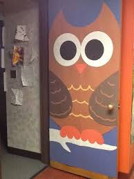 Julia skorcz on july 10, 2018 when it comes to decorating your classroom, sometimes winging it is the way to go. Giant Owl Classroom Door Decoration Idea Myclassroomideas Com Owl Classroom Door Fall Classroom Door Owl Theme Classroom