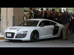 Robert Downey Jr Driving Audi R8 E Tron On The Set Of Iron Man 3 Ironman 3 Trailer Movie Part 1 Audi Iron Man Iron Man 3
