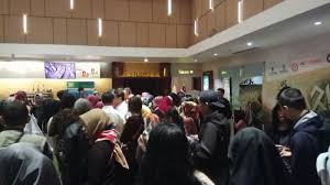 Find out more about btc hotel in bandung, indonesia. Tayang Perdana Silariang Cinta Yang Tak Direstui Xxi Btc Bandung Diserbu Pengunjung Tribun Jabar