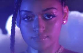 A Força do Querer: Ritinha faz revelação para Bibi