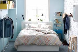 25 contoh dekorasi kamar sempit, bisa jadi inspirasi kamar sempit tidak menjadi halangan untuk jadi nyaman dan cantik dilihat 6 Dekorasi Kamar Tidur Untuk Ruangan Kecil