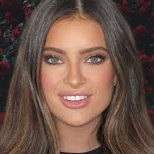 Lexi Young's Instagram, Twitter & Facebook