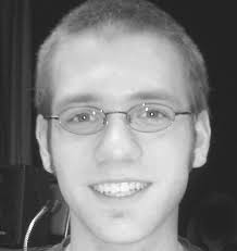 Queen to address Class of 2003