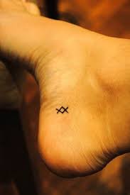 20 Tiny Tattoos With Big Meanings Small Tattoos With Big Meanings Tattoos Tiny Tattoos