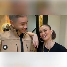 Pemilik nama lahir deodatus andreas deddy cahyadi sunjoyo itu mengatakan, ia menjalani hubungan asmara dengan agnez mo selama empat tahun. Azka Corbuzier Tak Percaya Ayahnya Pernah Pacaran Dengan Agnez Mo Showbiz Liputan6 Com