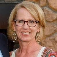 Elizabeth Jepsen's Instagram, Twitter & Facebook