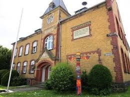 Katzenberg hillfort is a roman refuge fort near mayen in germany dating to the 4th century. Grundschule Martinsburg Hausen Unsere Schule