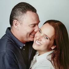 One of the most underrated benefits of winter in Canada is being able to  use the trunk of your car to store perishable groceries for a few months  🤣❤️🇨🇦