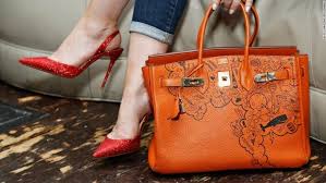 Want to know more about top 10 fabulous designer handbag brands from the bounty of desirable and most enviable trends? Top 10 Best Handbag Brands In The World