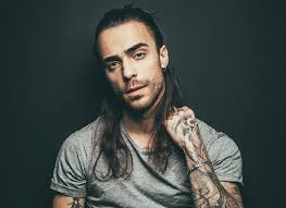 Três anos depois de ter vencido a quinta edição do programa «ídolos», diogo piçarra lançou recentemente o seu álbum de estreia espelho. 20 Julho Diogo Picarra Agitagueda