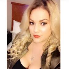 Brandy Singleton's Instagram, Twitter & Facebook