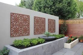 Creative Idea Modern Outdoor Home Design With High Grey Modern Concrete Fence Feat Square Brown A Modern Garden Amazing Landscaping Ideas Garden Wall Designs