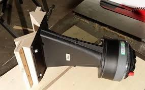 This concept uses a number of loudspeakers aligned in a vertical array to provide an in phase feed creating a near line source to the listeners. Plans To Build La206 Dual 6 5 Line Array Speaker Cabinet 1823535511 Speaker Plans Speaker Design Speaker Box Design