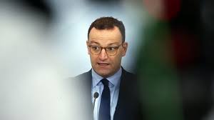 Bundesgesundheitsminister jens spahn (cdu) hält im bundestag eine regierungserklärung zu mit dem lockdown ist es wie mit antibiotika: Spahn Weihnachtsfeiern Mit Mehr Als 15 Personen Sehe Ich In Diesem Winter Nicht Rbb24