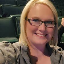 Groomer for difficult small dog needed?