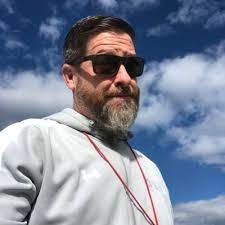 Chris Hartless's Instagram, Twitter & Facebook