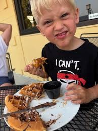 Tell us 👇🏼 what is your favorite wrap from QB?! Is it the SW Chicken,  Queen Club, Chicken Bacon Ranch or Cali Chicken?