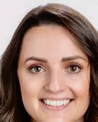 Darcy Hall's Instagram, Twitter & Facebook