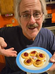 This guy did not like me washing dishes in front of him. He was cussing me  out!!