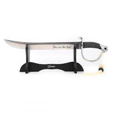 Sabrage è un termine francese che deriva da sciabole sciabola e quindi sabrage sciabolare. Sciabola Champagne Personalizzata Con Manico Argentato Grandi Bottiglie