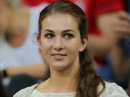 He is bred by dorothee heitmuller. Munchen Lisa Muller Im Special Achte