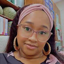 Kelly Beall's Instagram, Twitter & Facebook