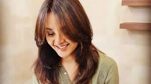 South star manju warrier took to her instagram account and shared a photo where she flaunted her skills in painting. From Her Comeback After 15 Years To Becoming Superstar Once Again How Manju Warrier Took Malayalam Cinema By Storm