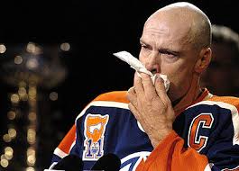 Messier's No. 11 retired in Edmonton