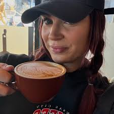 The Grind and Vine‎