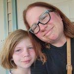 Wendy Stasel's Instagram, Twitter & Facebook