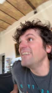 Video di Frank Matano (@frankmatano) con original sound