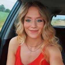 Alisha Dickson's Instagram, Twitter & Facebook