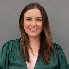 Jessica Aitken's Instagram, Twitter & Facebook