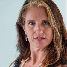 Angela Hanscome's Instagram, Twitter & Facebook