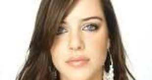 Lucia Kinney's Instagram, Twitter & Facebook