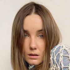 Jasmine Dowling's Instagram, Twitter & Facebook