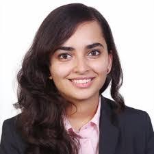 Dania May's Instagram, Twitter & Facebook