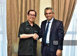 Mohd daud bakar executive member. Dr Mohd Daud Presiden Baharu Uiam