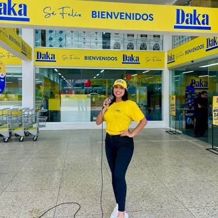 🎙️Animando siempre las actividades 🤭 de la mano de @tiendasdaka a nivel  nacional 💯 📍 Agencia de Promotoras FKGlobalTrading #animador #promotoras  #chicosvalla #promociones #eventos #agenciadepromociones #venezuela