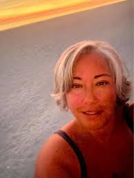 Who can walk my dog in Dolores while I recover from knee surgery?