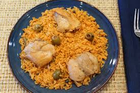 This simple and delicious arroz con pollo recipe is prepared in a single pot and incorporates many of the pantry basics that you will find in a puerto. Instant Pot Rice With Chicken Aida S Kitchen