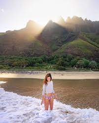 The Kalalau Trail - To The Beach & Back - Jess Wandering
