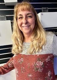 Marianne Trimble's Instagram, Twitter & Facebook